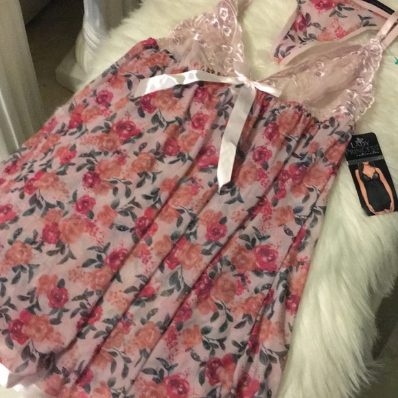 Lady Princess nightwear- Large new - Picture 4 of 8